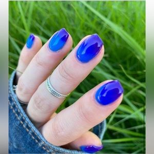 Sparkle & Co Nail Dip Powder Polish in Blu Berry (temperature changer)